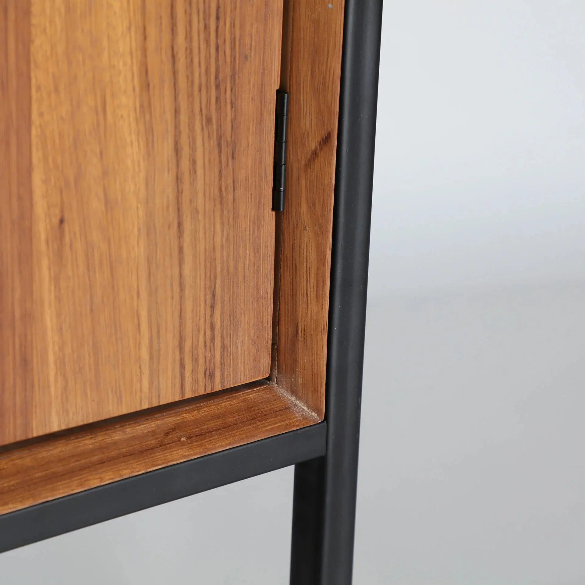 Armoire 2 Portes en Bois de Sapin et Métal LAURIS - 160 cm KODU