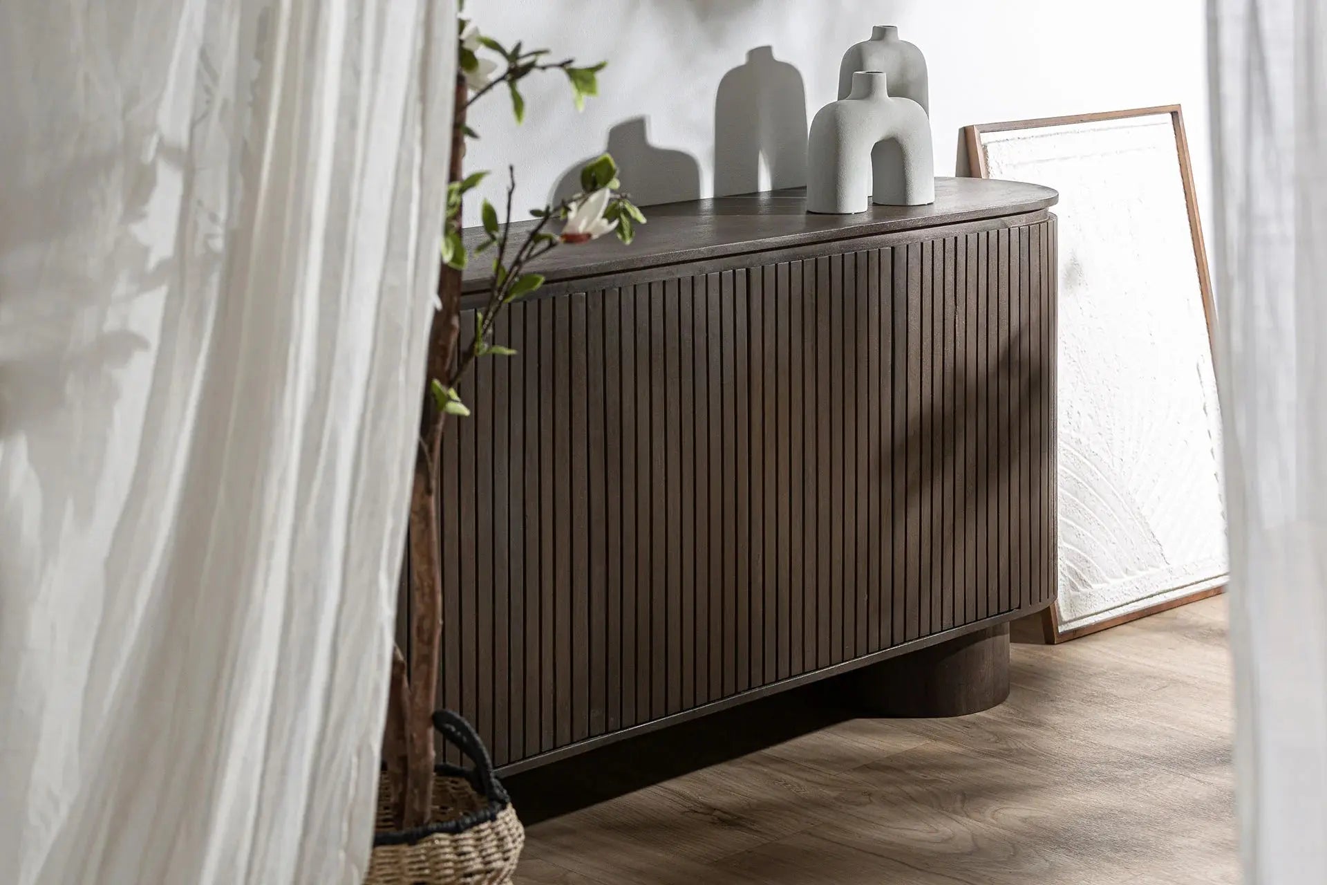 Buffet 4 Portes en Bois de Manguier Marron KOLGA - 180 cm KODU