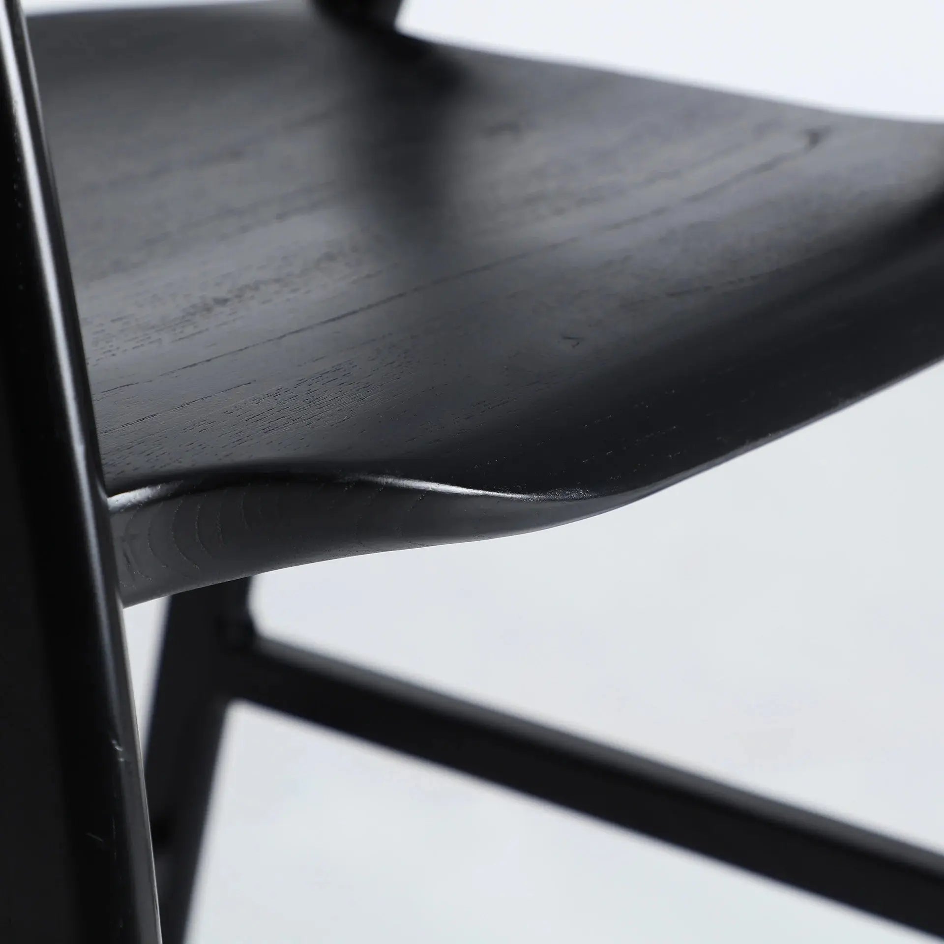 Chaise de Bar en Bois d'Orme Noir HASLOCH - 42 x 47 cm KODU