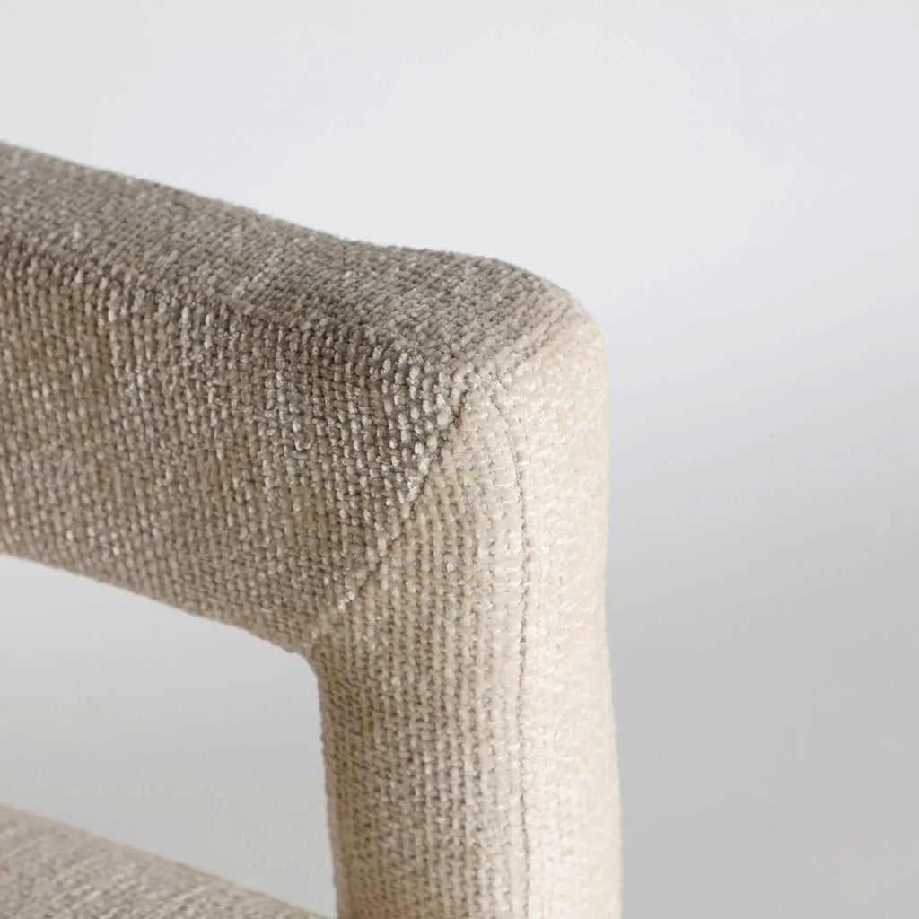 Chaise de Salle à Manger avec Accoudoirs en Tissu VESTNES - 57 x 64 cm KODU