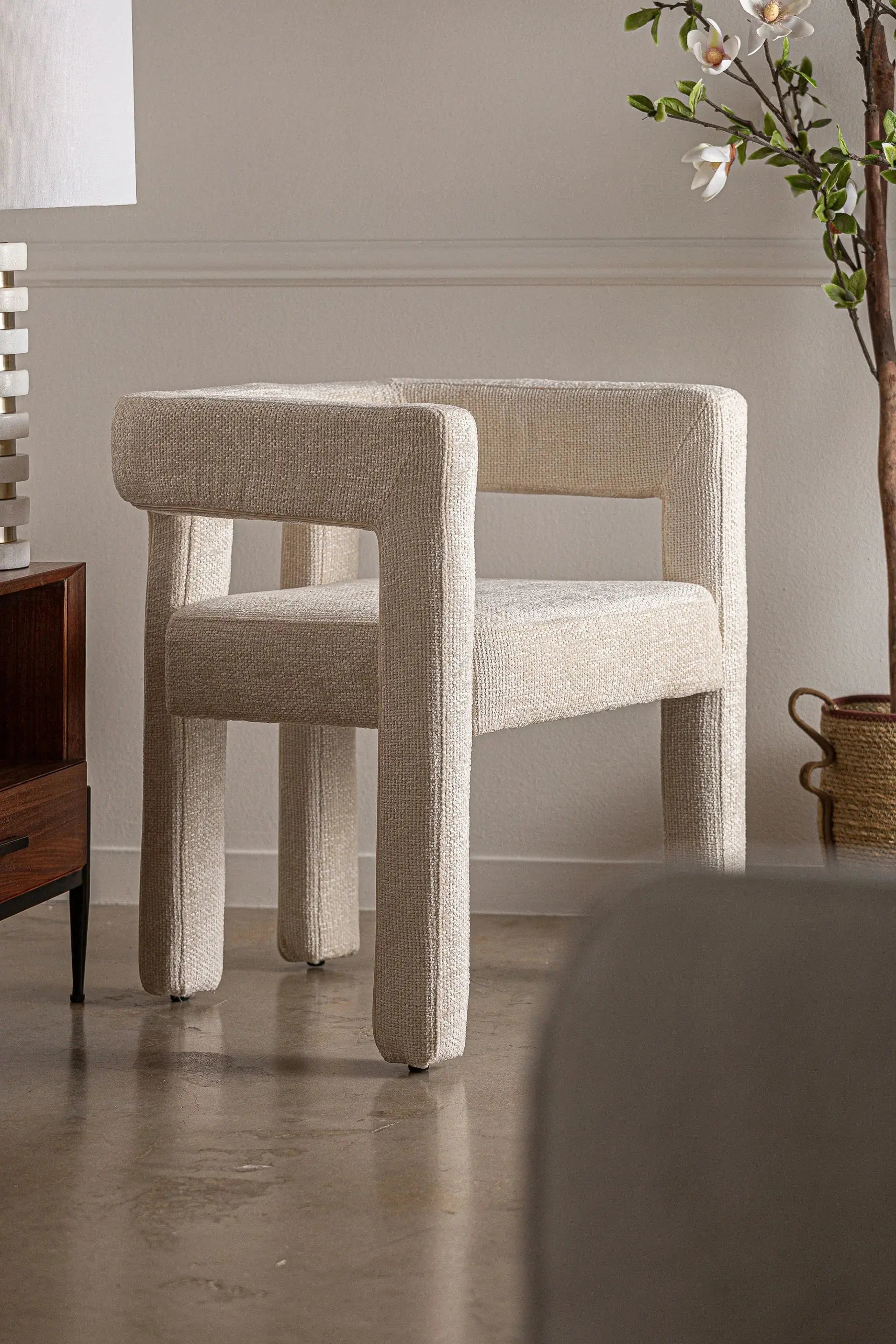 Chaise de Salle à Manger avec Accoudoirs en Tissu VESTNES - 57 x 64 cm KODU
