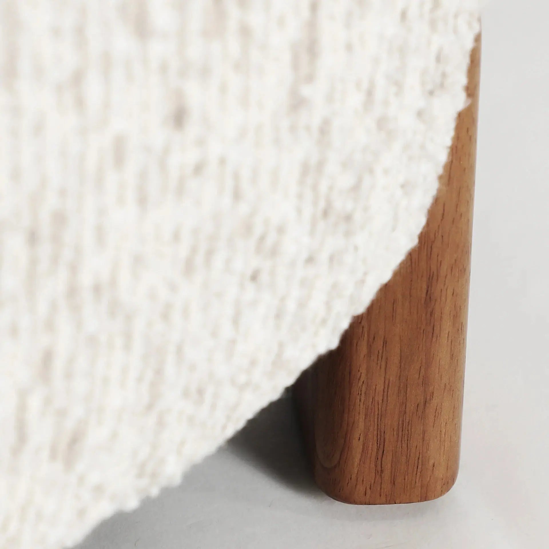 Fauteuil Loam Beige en Bois de Pin - 73 x 75cm KODU