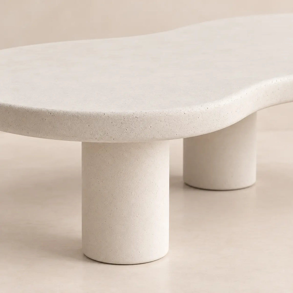 Table Basse Asymétrique en Béton Ciré LILA - 100 à 135 cm hawali-home