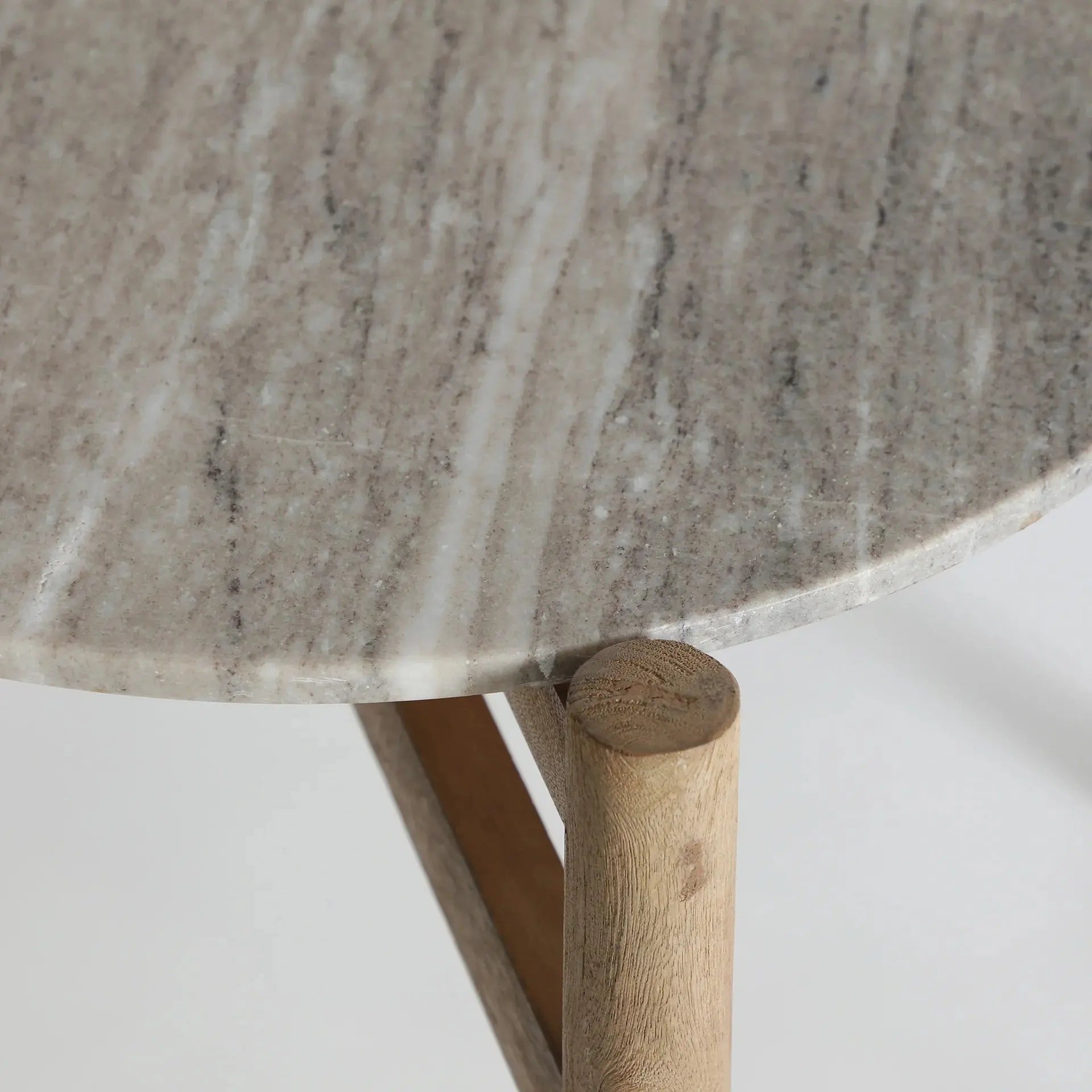Table Basse de Salon avec Plateau en Marbre Gris LACAUNE - 68 cm KODU