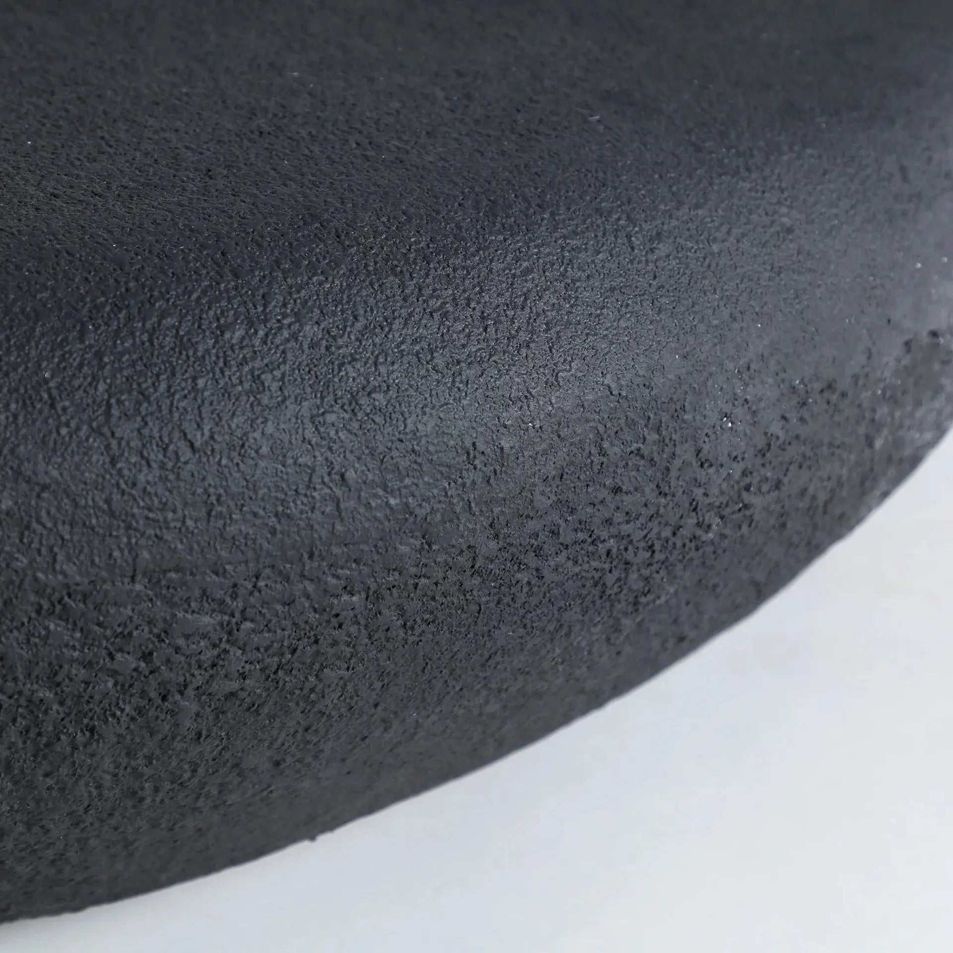 Table Basse de Salon en Béton Armé Noir CHOLET - 101 x 90 cm KODU