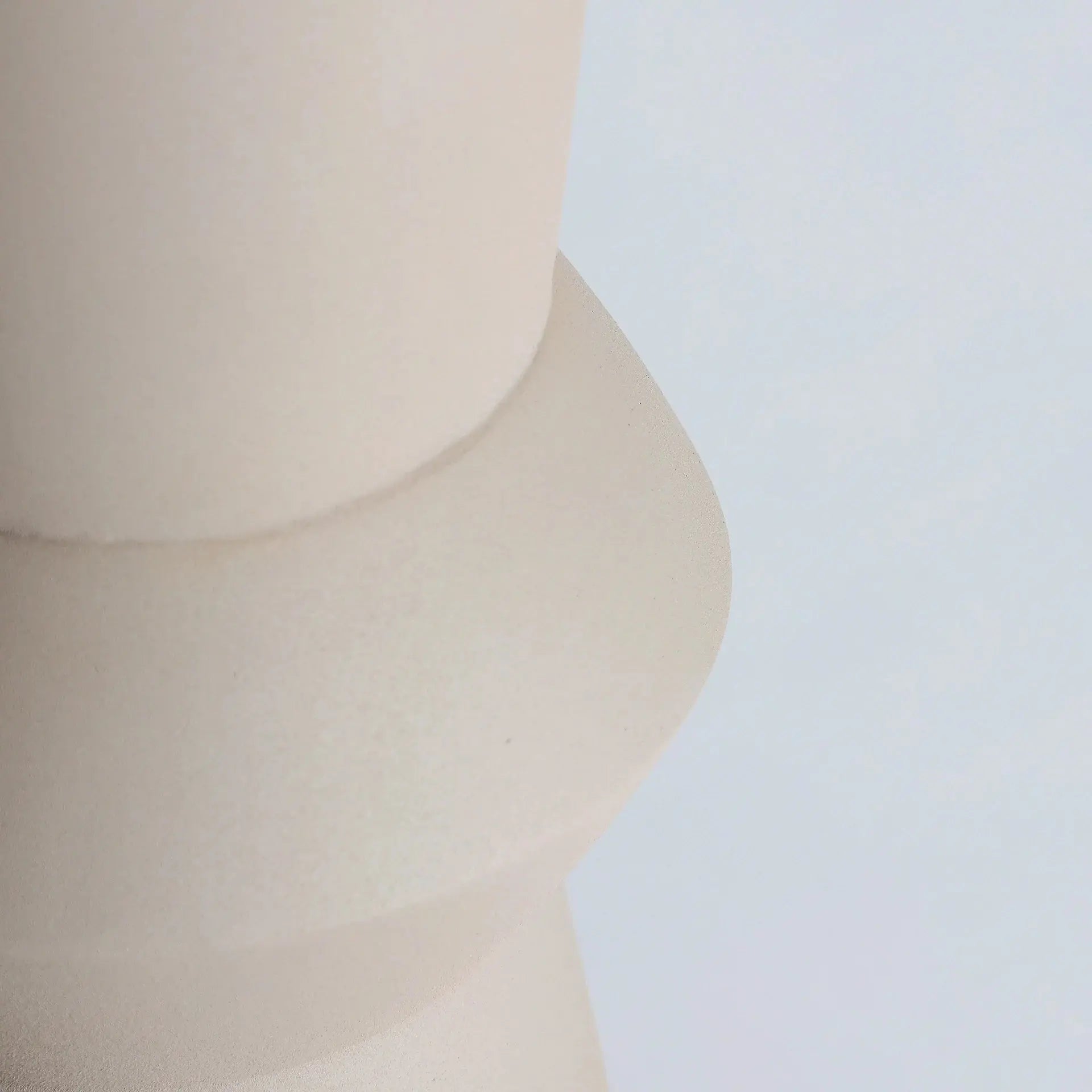 Table De Bar KILHE avec Pied en Fer Beige et Plateau en Bois de Manguier - 65 cm KODU