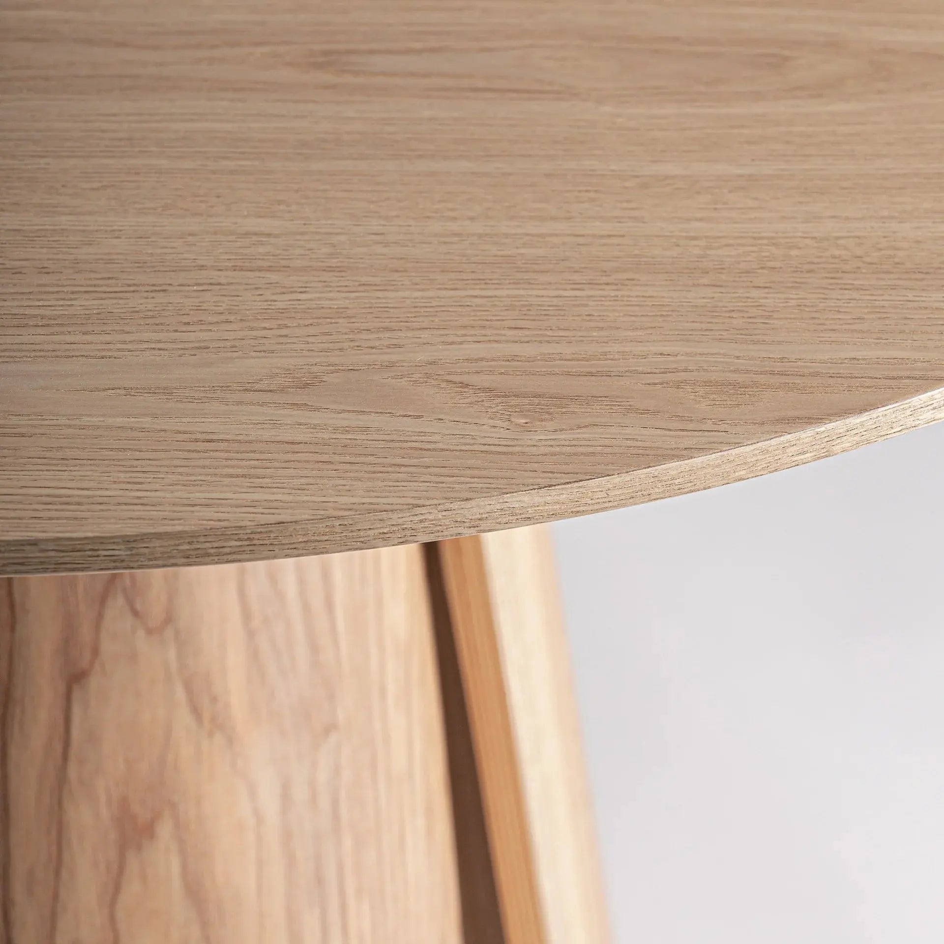 Table De Bar en MDF brun clair et plaquée de frêne WIELER - 90 cm KODU