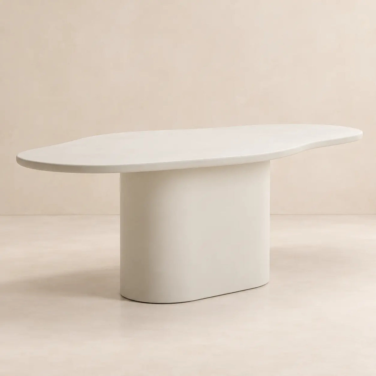 Table à Manger Asymétrique en Béton Ciré AURA - De 160 à 220 cm Hawali Home