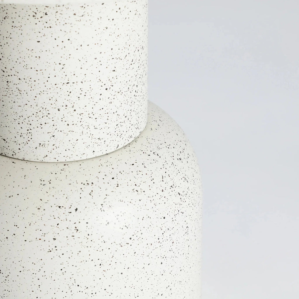 Table d'Appoint de Bout de Canapé en Fer Blanc Cassé OVADA - 51 cm KODU
