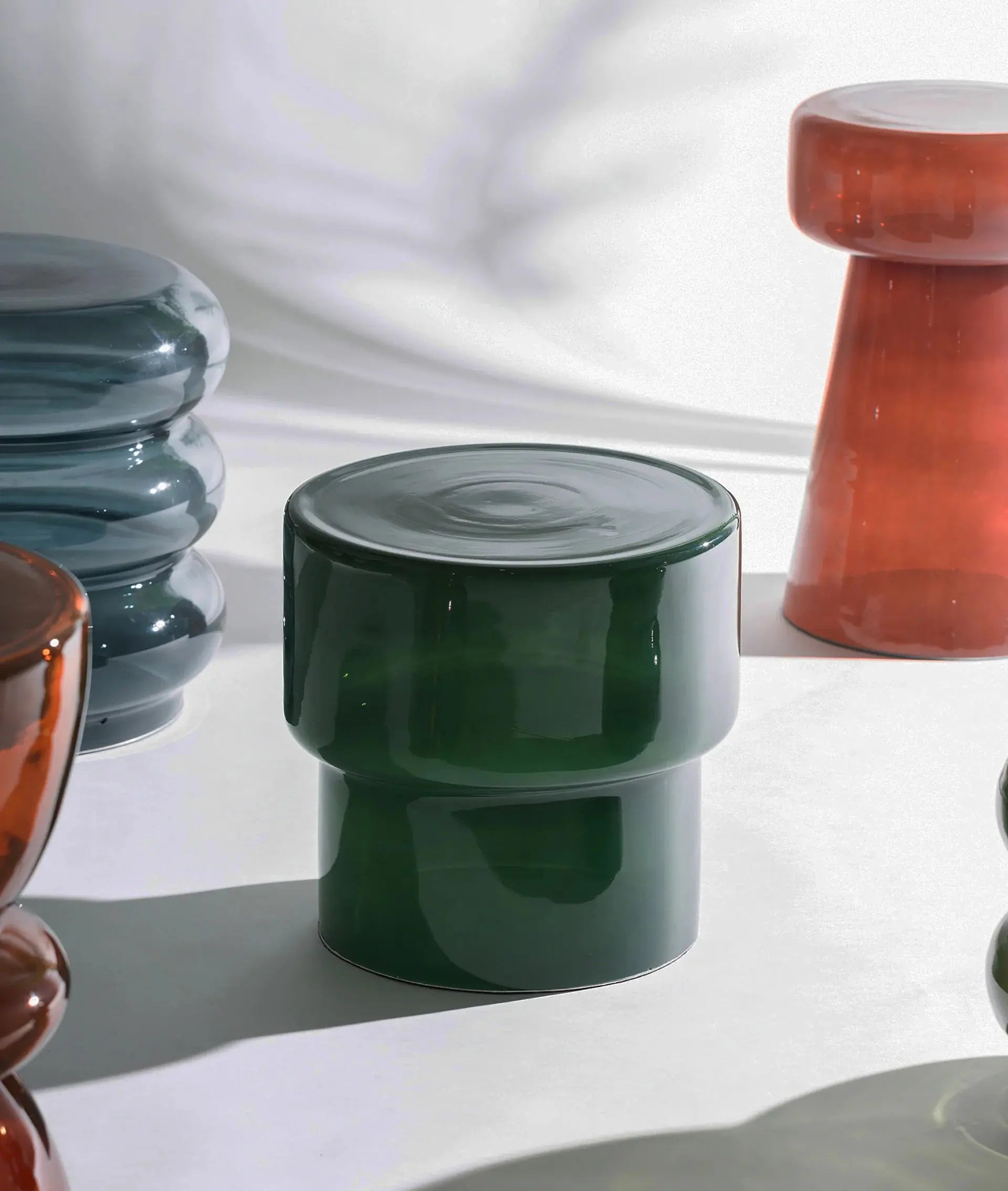 Table d'Appoint de Bout de Canapé en Verre Vert et Finition Brillante VARENNA - 29,5 cm KODU