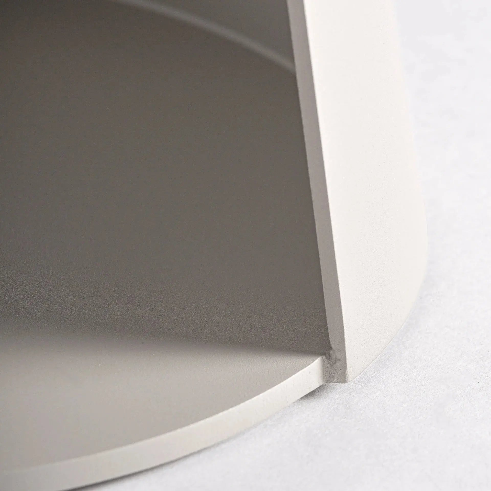 Table d'Appoint de Salon 100% Aluminium Beige WENGEN - 40.5 cm KODU