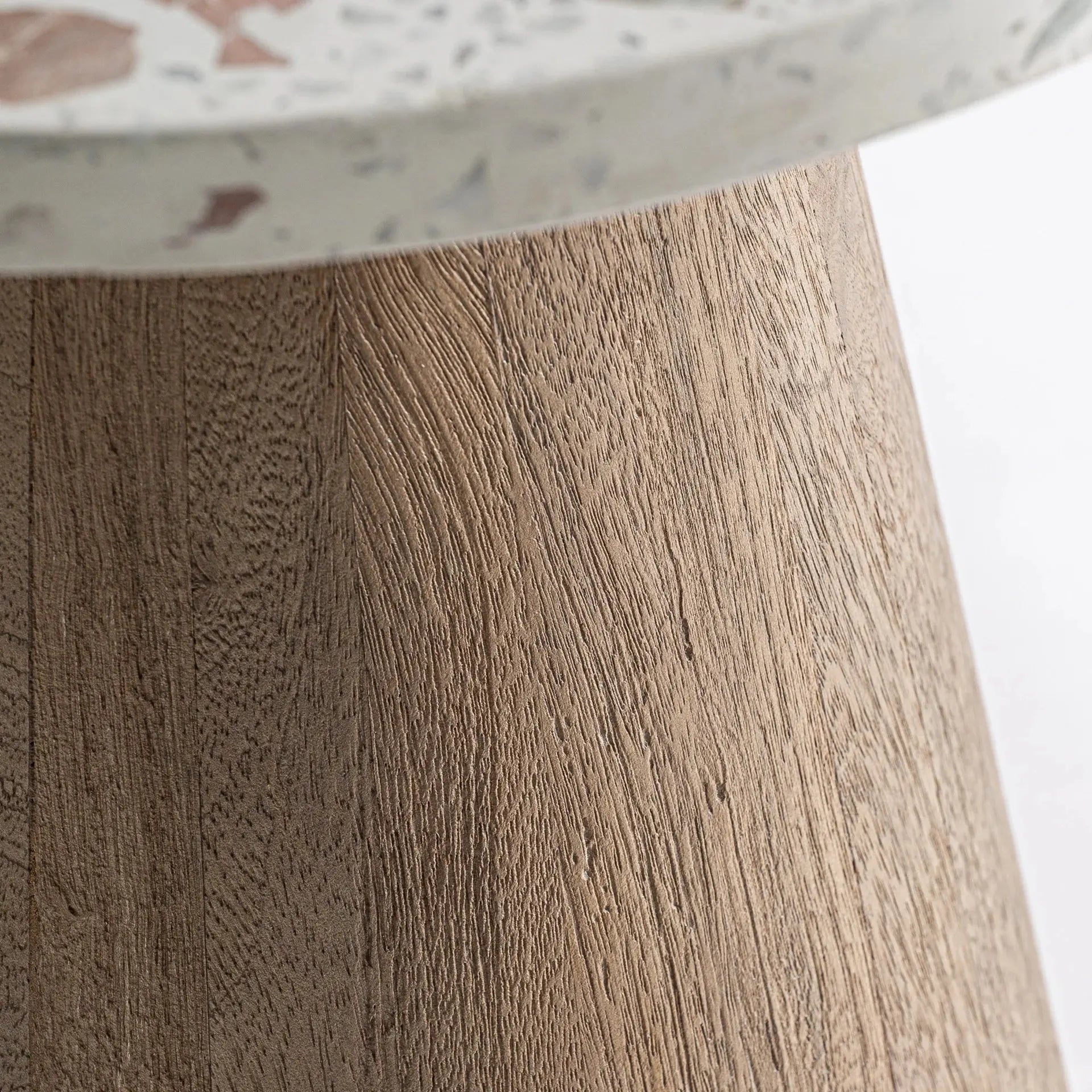Table d'Appoint en Terrazo Blanc et Bois de Manguier Brun LAUTREC - 60 x 60 cm KODU