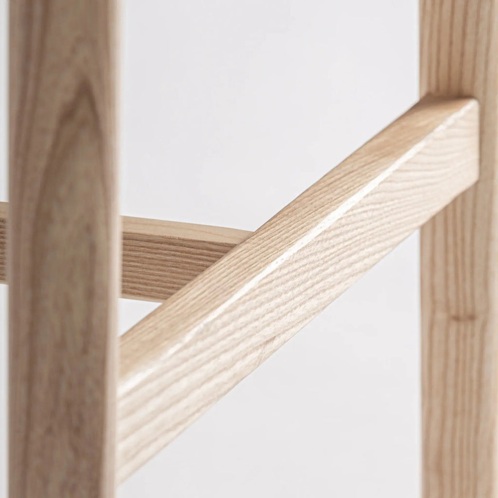 Tabouret de Bar en Bois de Frêne WIELER - 48 x 50 cm KODU