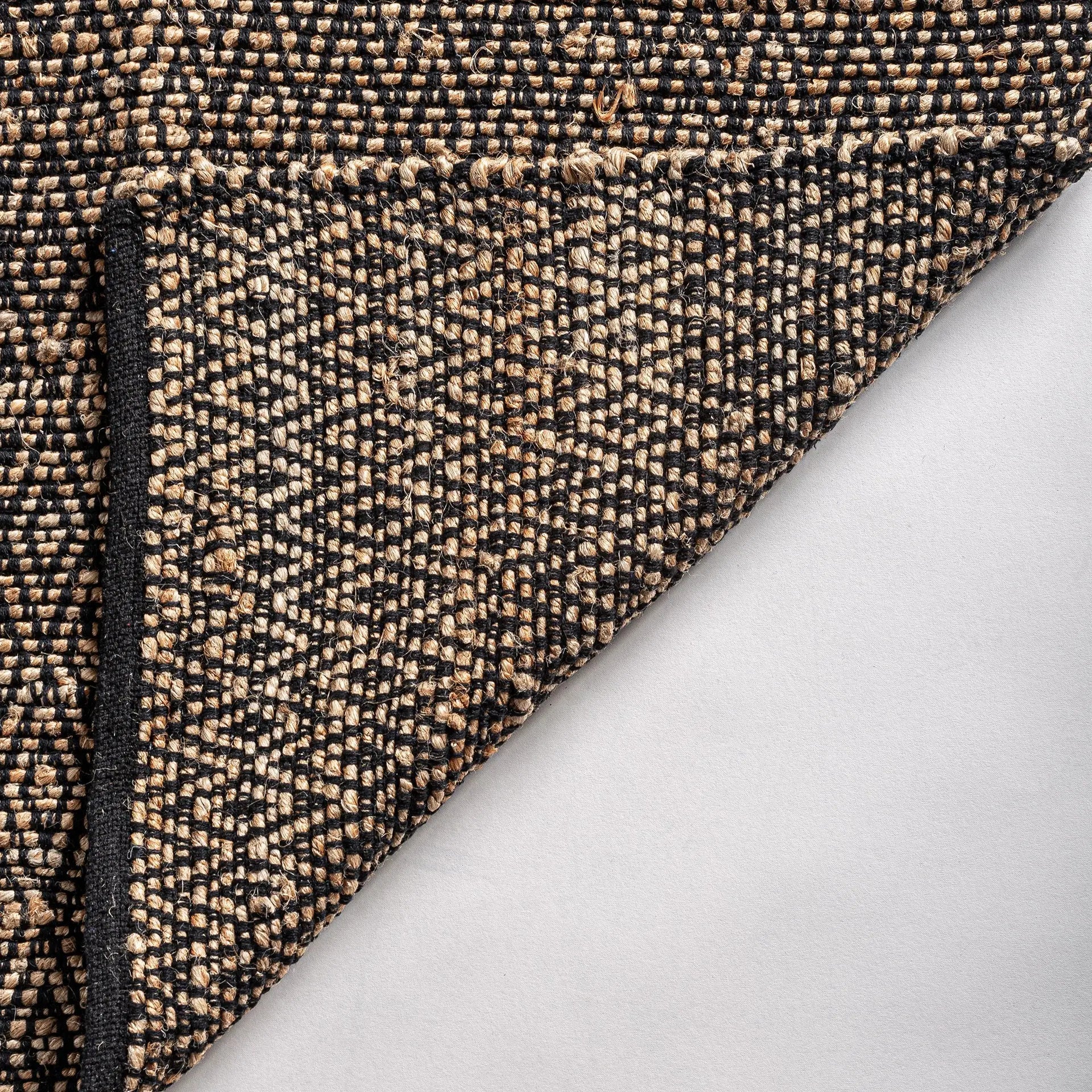 Tapis en Jute Noir ELARA - 200 x 310 cm KODU
