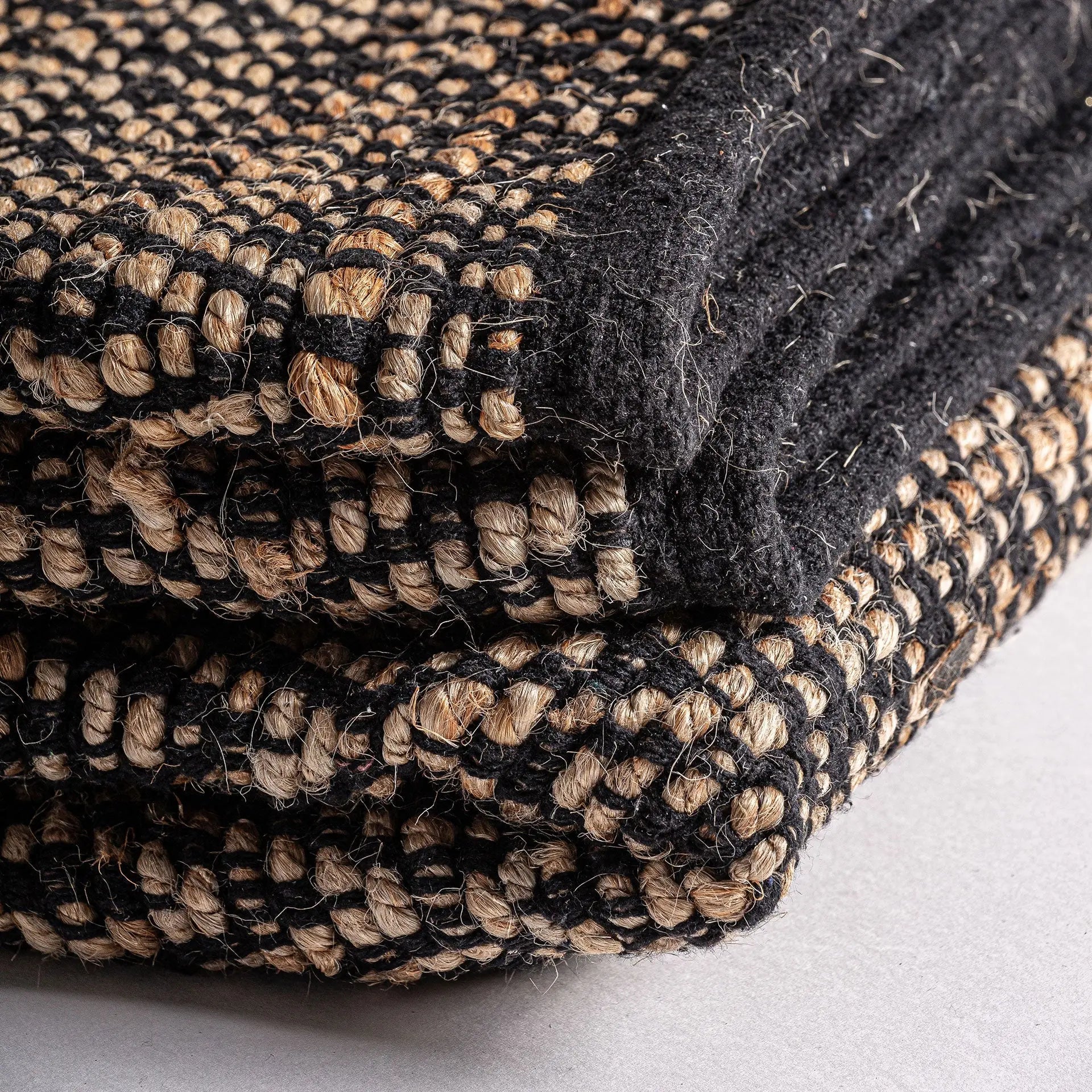 Tapis en Jute Noir ELARA - 200 x 310 cm KODU