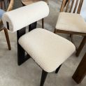 Chaises Betty Hawali Home.